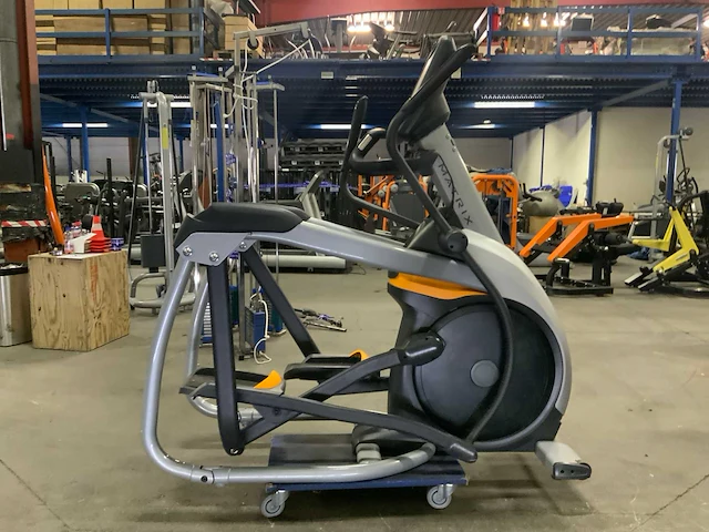 Matrix e5x elliptical crosstrainer - afbeelding 3 van  5