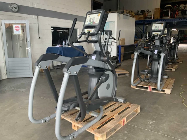 Matrix e5x elliptical crosstrainer - afbeelding 6 van  6