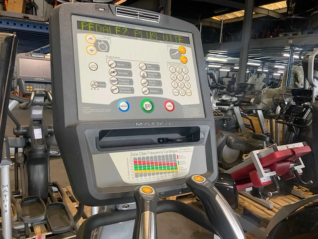 Matrix e5x elliptical crosstrainer - afbeelding 6 van  7