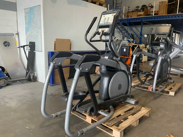 Matrix e5x elliptical crosstrainer - afbeelding 7 van  7