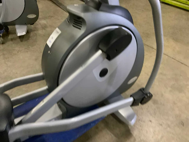 Matrix e5x elliptical crosstrainer - afbeelding 2 van  5