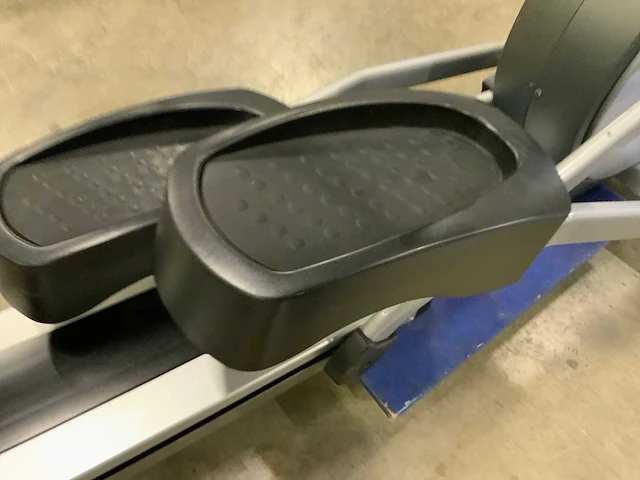 Matrix e5x elliptical crosstrainer - afbeelding 3 van  5