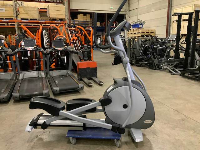 Matrix e5x elliptical crosstrainer - afbeelding 1 van  5