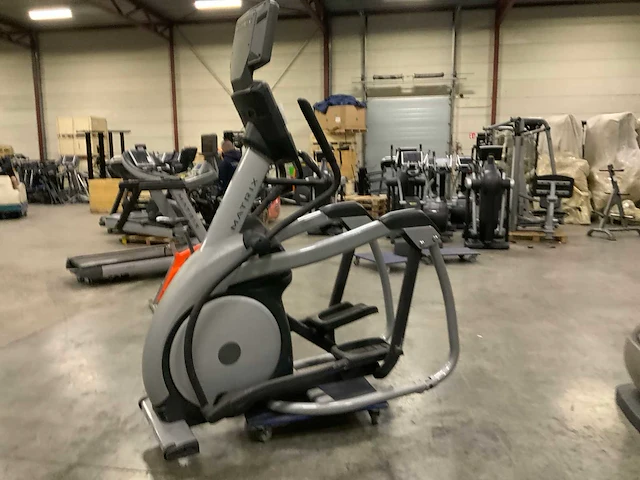 Matrix e5x elliptical crosstrainer - afbeelding 3 van  6