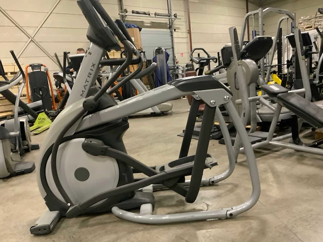 Matrix e5x elliptical crosstrainer - afbeelding 1 van  6