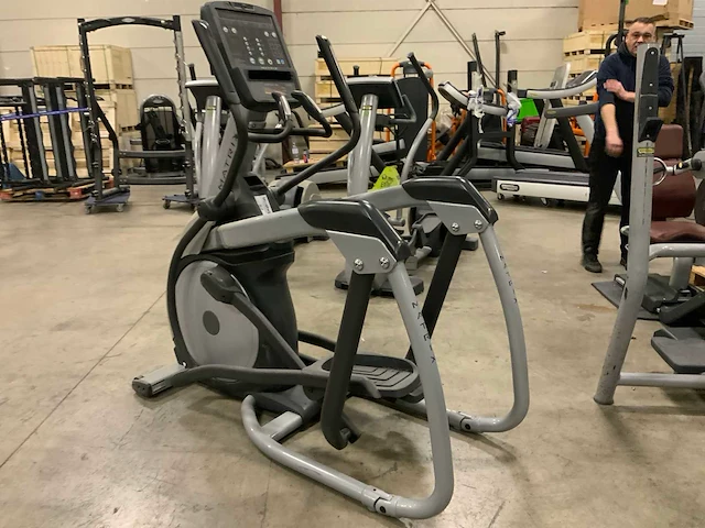 Matrix e5x elliptical crosstrainer - afbeelding 2 van  6
