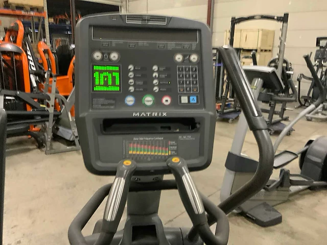 Matrix e5x elliptical crosstrainer - afbeelding 3 van  6