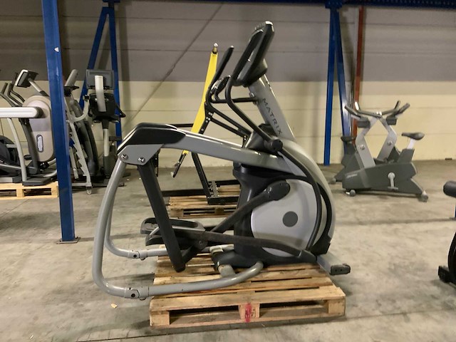 Matrix e5x elliptical crosstrainer - afbeelding 1 van  5