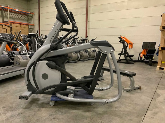 Matrix e5x elliptical crosstrainer - afbeelding 1 van  6
