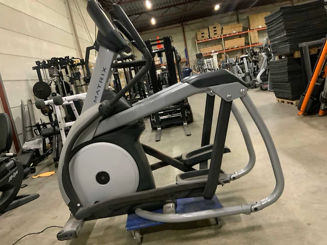 Matrix e7xe elliptical crosstrainer - afbeelding 1 van  6