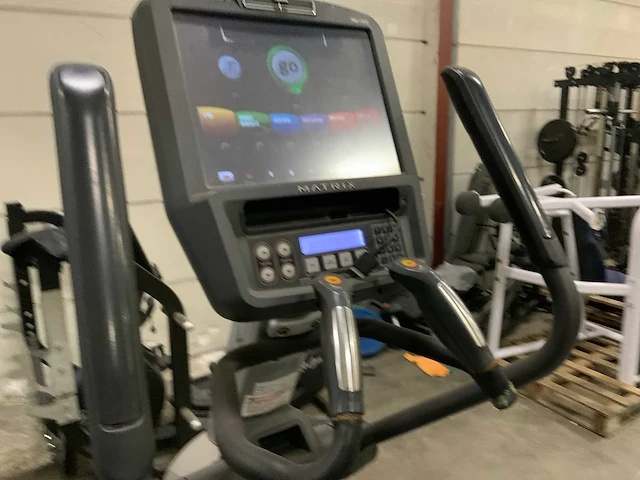 Matrix e7xe elliptical crosstrainer - afbeelding 4 van  6