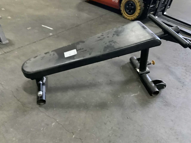 Matrix g3 abdominal crunch krachtstation - afbeelding 1 van  2