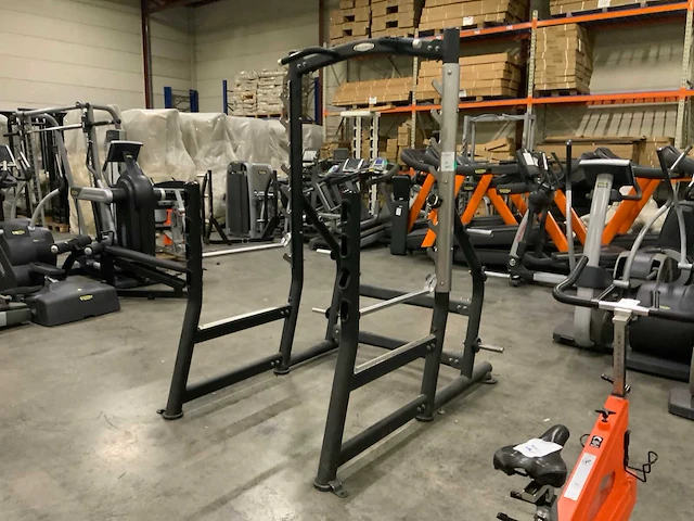 Matrix g3 squat rek krachtstation - afbeelding 3 van  5