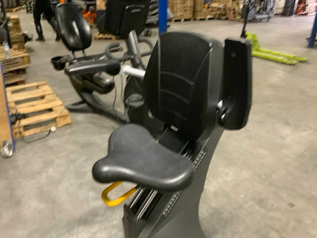 Matrix h3x recumbent bike home trainer - afbeelding 5 van  5
