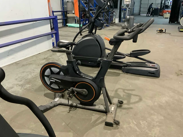 Matrix i50 indoorcycle spinningbike - afbeelding 4 van  6