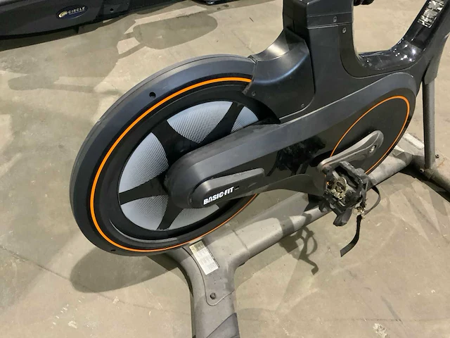 Matrix i50 indoorcycle spinningbike - afbeelding 5 van  6