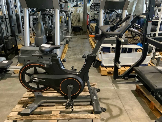 Matrix ic50 indoorcycle spinningbike - afbeelding 1 van  5
