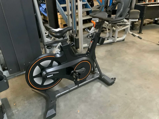 Matrix icr50 indoorcycle spinningbike - afbeelding 2 van  7