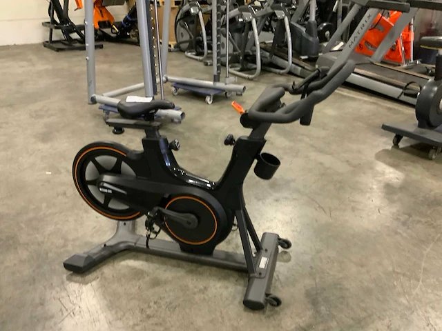 Matrix icr50 indoorcycle spinningbike - afbeelding 1 van  5