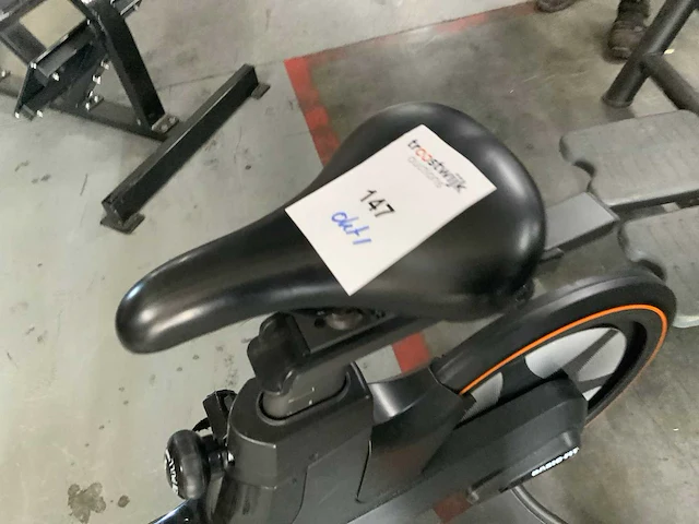 Matrix icr50 indoorcycle spinningbike - afbeelding 2 van  6