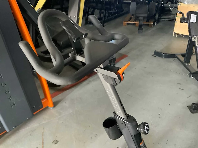 Matrix icr50 indoorcycle spinningbike - afbeelding 4 van  6