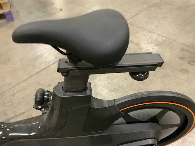 Matrix icr50 indoorcycle spinningbike - afbeelding 3 van  5