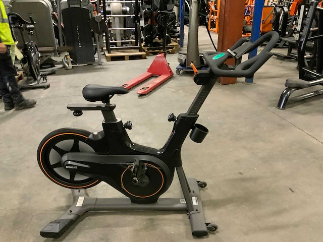 Matrix icr50 indoorcycle spinningbike - afbeelding 1 van  5