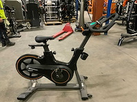 Matrix icr50 indoorcycle spinningbike - afbeelding 1 van  5