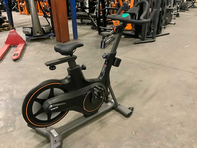 Matrix icr50 indoorcycle spinningbike - afbeelding 3 van  5