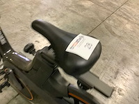 Matrix icr50 indoorcycle spinningbike - afbeelding 3 van  6