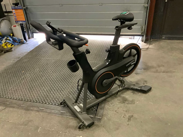 Matrix irc50 indoorcycle spinningbike - afbeelding 1 van  7