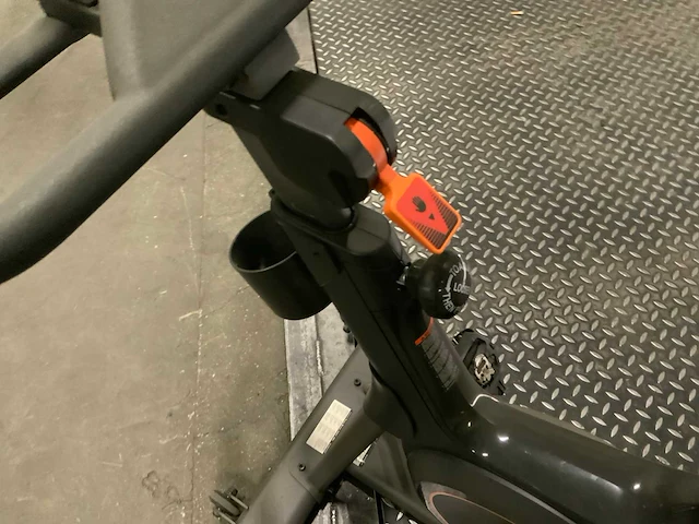Matrix irc50 indoorcycle spinningbike - afbeelding 3 van  7