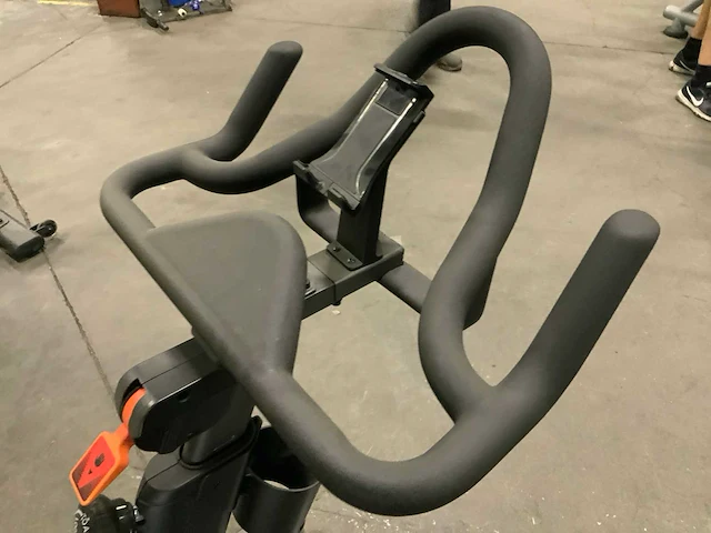 Matrix irc50 indoorcycle spinningbike - afbeelding 5 van  7