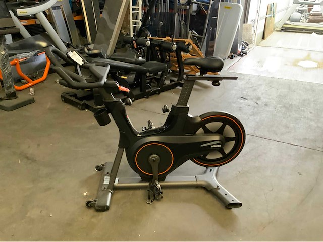 Matrix irc50 indoorcycle spinningbike - afbeelding 1 van  5