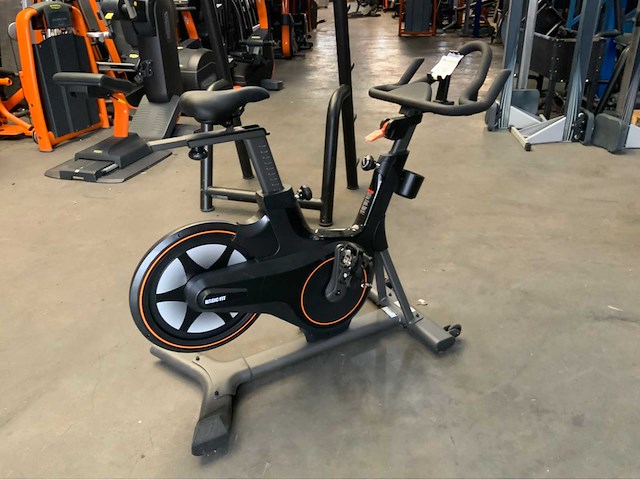 Matrix irc50 indoorcycle spinningbike - afbeelding 1 van  5