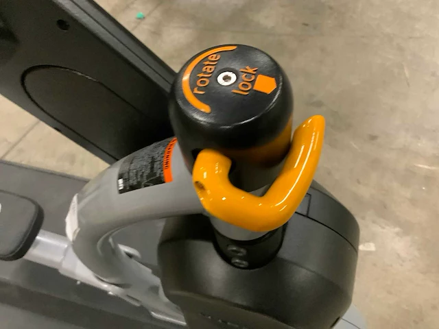 Matrix johnny g krankcycle crosstrainer - afbeelding 4 van  5