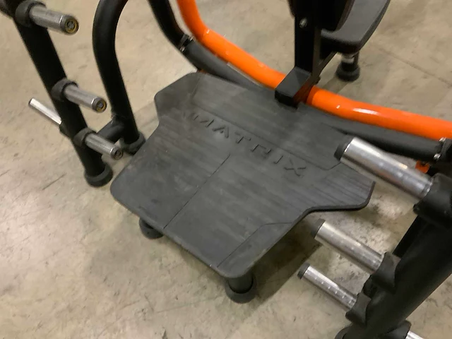 Matrix magnum olympic shoulder press bench krachtstation - afbeelding 3 van  4