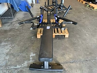 Matrix plateloaded aura bench press krachtstation - afbeelding 2 van  5
