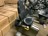 Matrix r3x recumbent bike home trainer - afbeelding 2 van  5