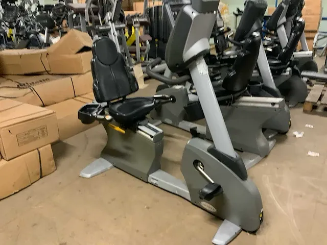 Matrix r3x recumbent bike home trainer - afbeelding 2 van  5