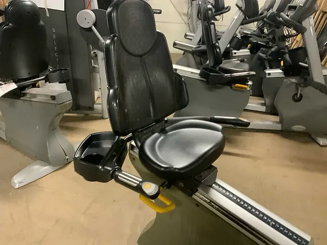 Matrix r3x recumbent bike home trainer - afbeelding 5 van  6