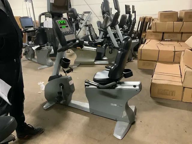 Matrix r3x recumbent bike home trainer - afbeelding 1 van  6