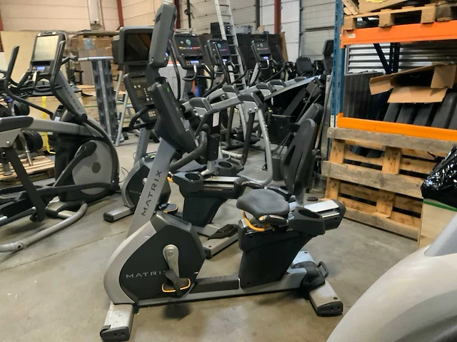 Matrix r5x recumbent bike home trainer - afbeelding 5 van  5