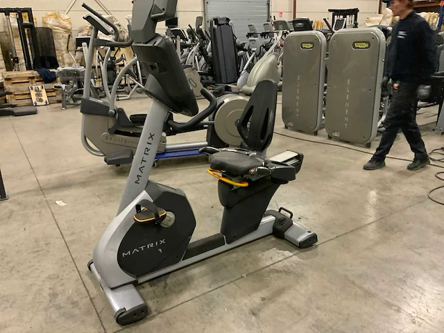 Matrix r5x recumbent bike home trainer - afbeelding 5 van  5