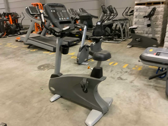 Matrix r5x recumbent bike home trainer - afbeelding 1 van  5