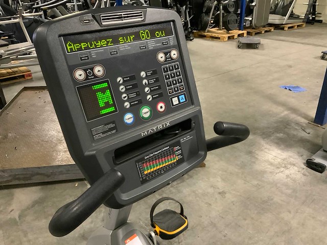 Matrix r5x recumbent bike home trainer - afbeelding 3 van  5