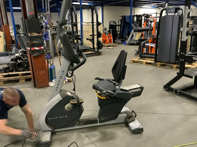 Matrix r5x recumbent home trainer - afbeelding 1 van  7
