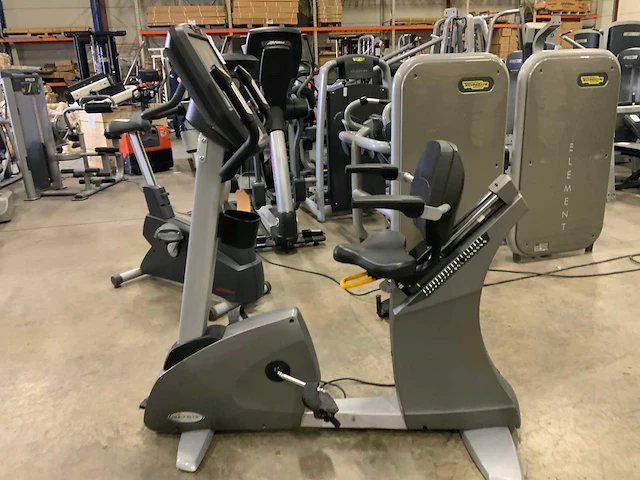 Matrix r7xe hybride bike crosstrainer - afbeelding 1 van  6