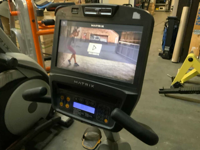 Matrix r7xe recumbent bike home trainer - afbeelding 6 van  7