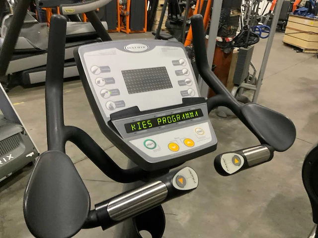 Matrix u3x uprightbike home trainer - afbeelding 3 van  5